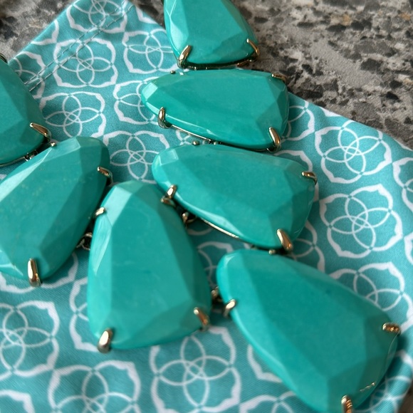 Kendra Scott, Harlow, retired, comes with box and pouch. Great condition. - Picture 7 of 7